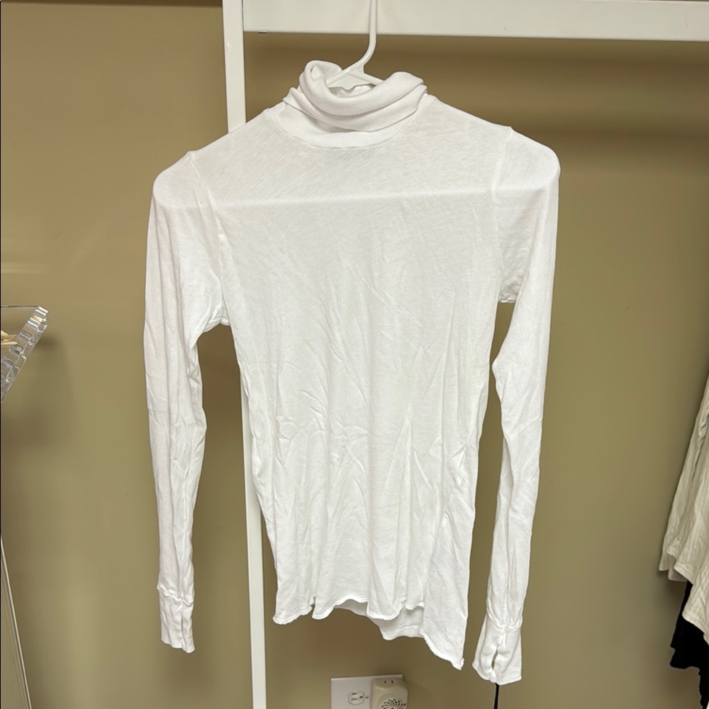 Michael Lauren white turtleneck with thumb holes new with tags size XS